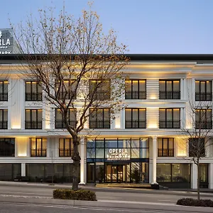 **** Hotel Trademark Collection By Wyndham Operla Airport Türkei