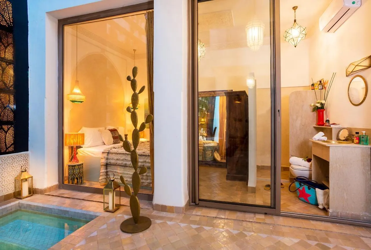 Riad Lumiere Marrakesh 2*,  Marruecos